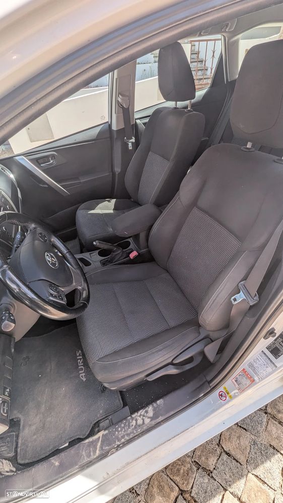 Toyota Auris 1.8 HSD P.Te.+17+E.Al.+Navi - 15