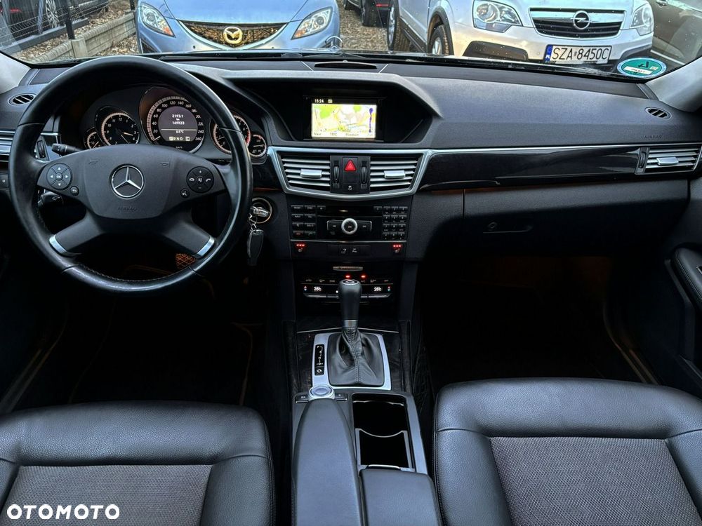 Mercedes-Benz Klasa E - 29