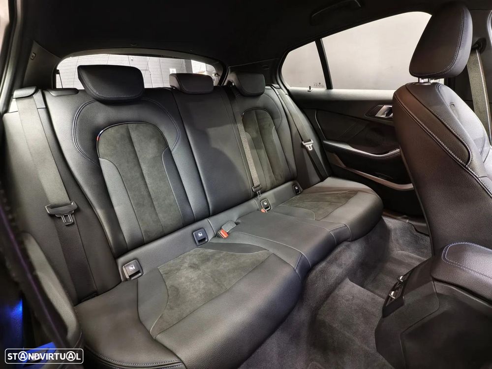 BMW 135 M135 i xDrive Pack 50 anos M - 21