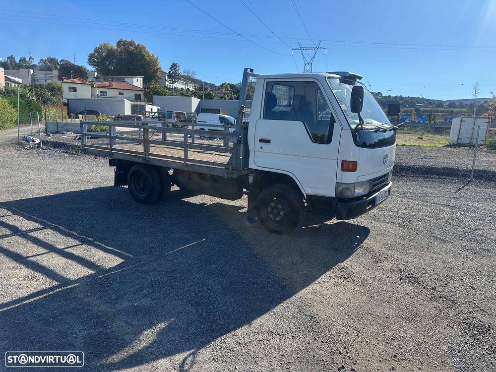 Toyota Dyna - 10