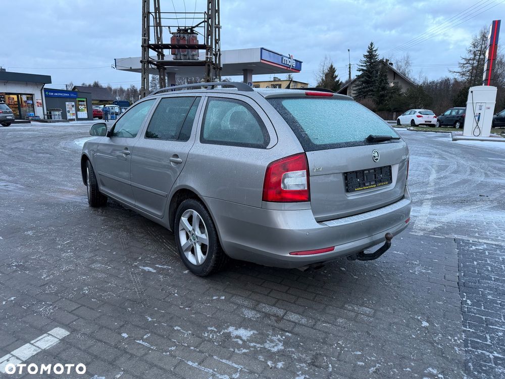 Skoda Octavia 1.4 TSI IMPULS EDITION - 4