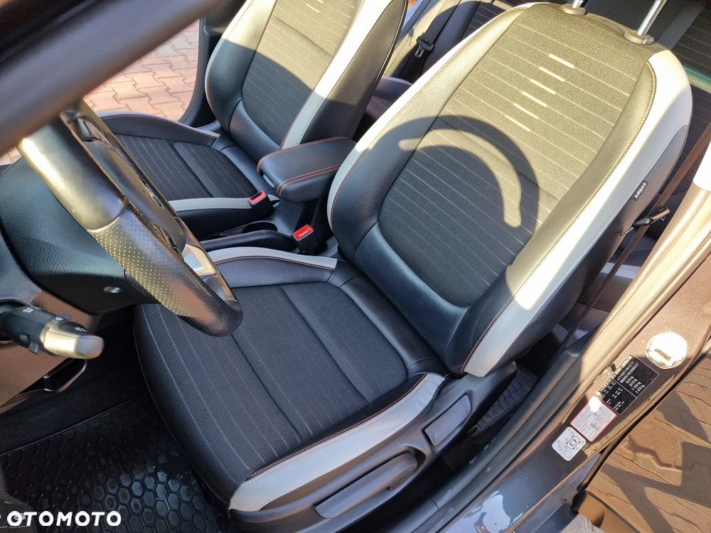 Kia Stonic 1.4 XL - 24