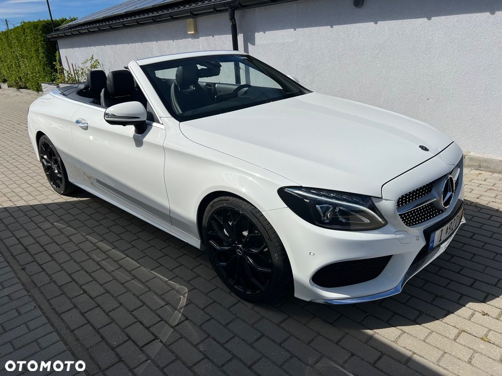 Mercedes-Benz Klasa C 300 9G-TRONIC AMG Line - 12