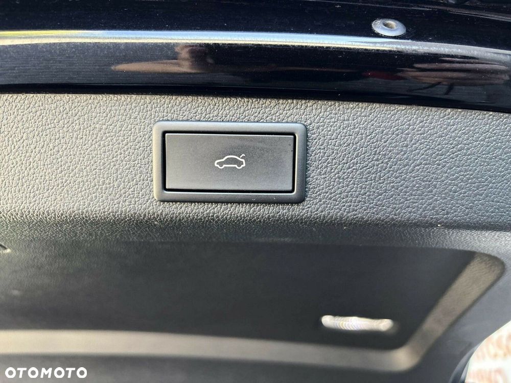 Skoda Superb 2.0 TDI SCR Style DSG - 40