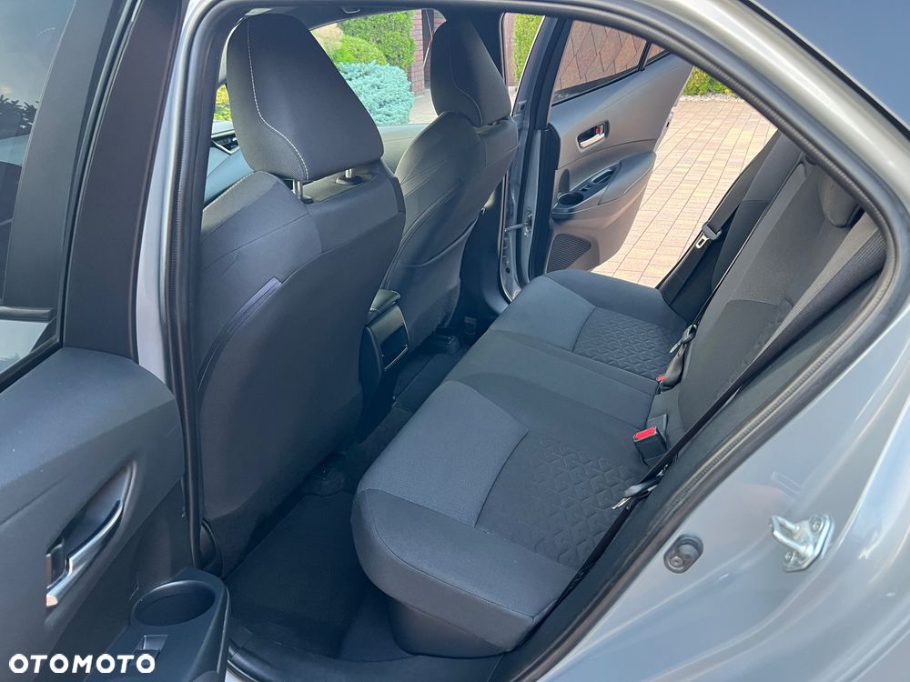 Toyota Corolla 1.8 Business Edition - 24