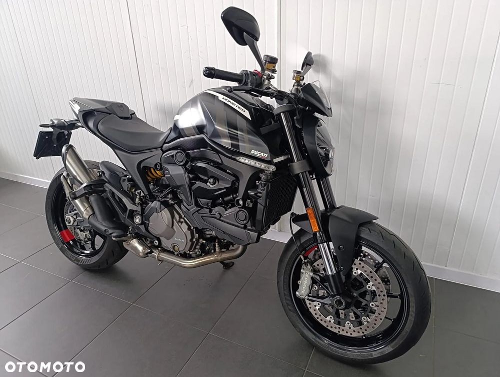 Ducati Monster - 13