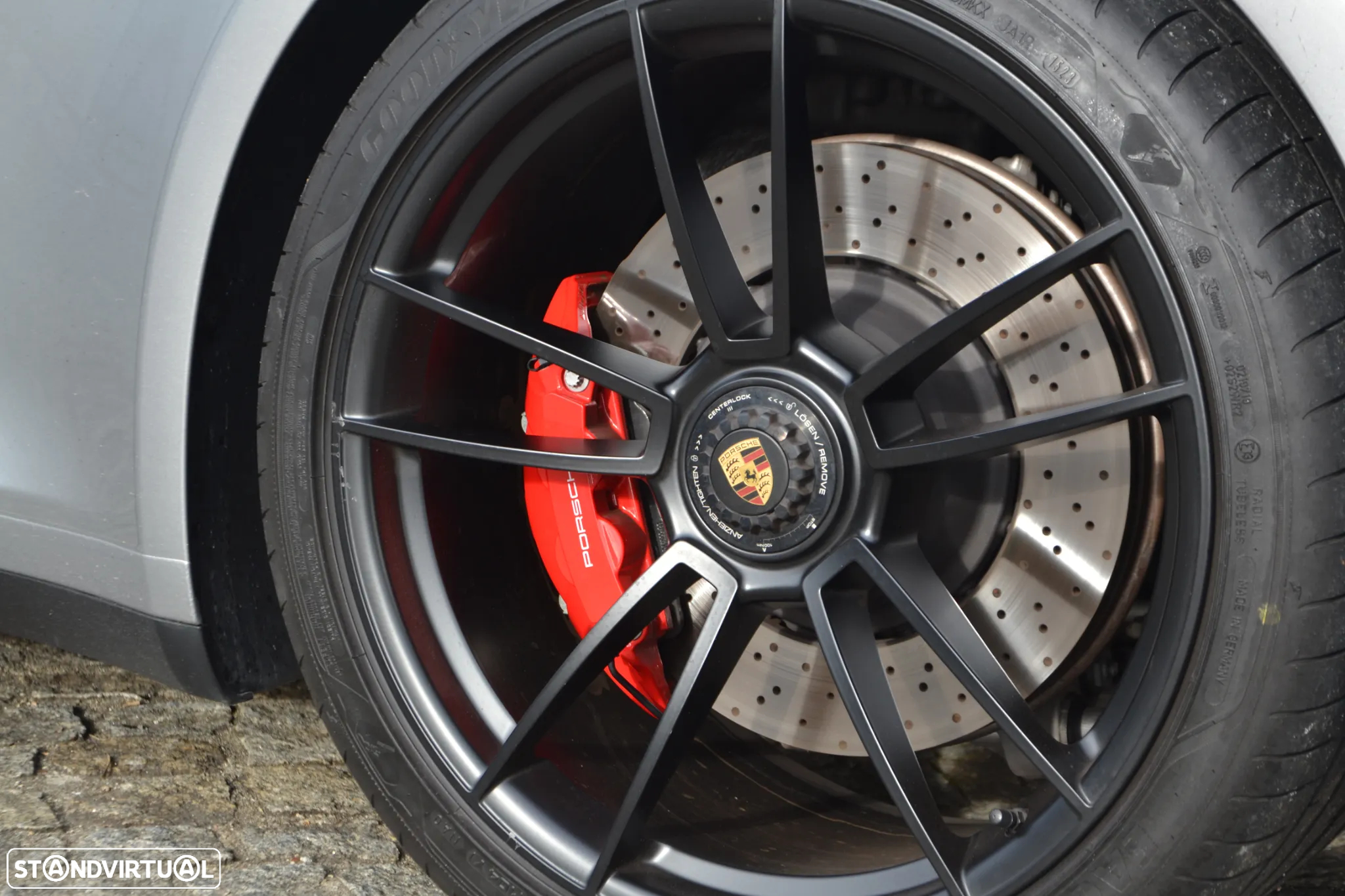 Porsche 911 (992) Carrera GTS PDK - 17