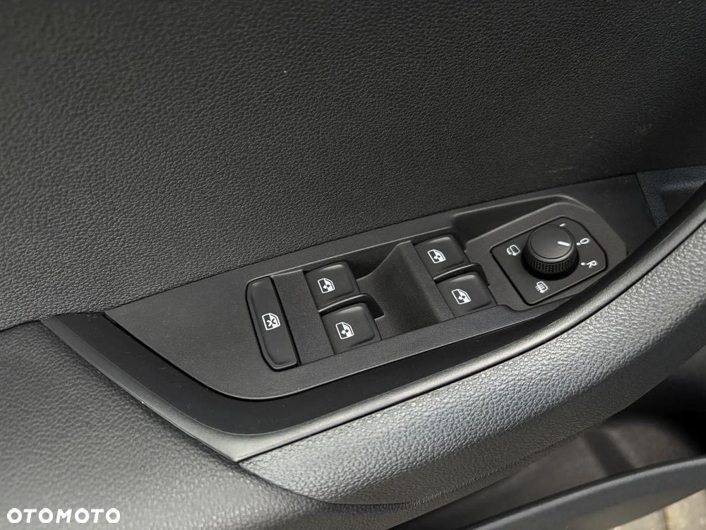 Skoda Karoq 1.5 TSI ACT 4x2 Ambition DSG - 34
