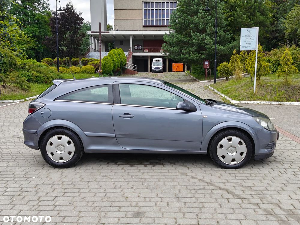 Opel Astra 1.9 CDTI DPF Cosmo - 11