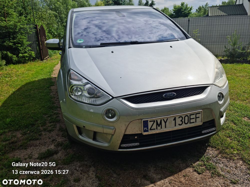 Ford S-Max - 11