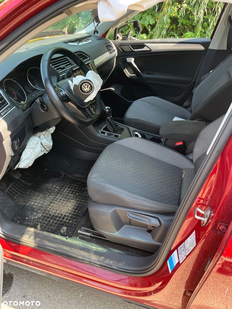 Volkswagen Tiguan - 10
