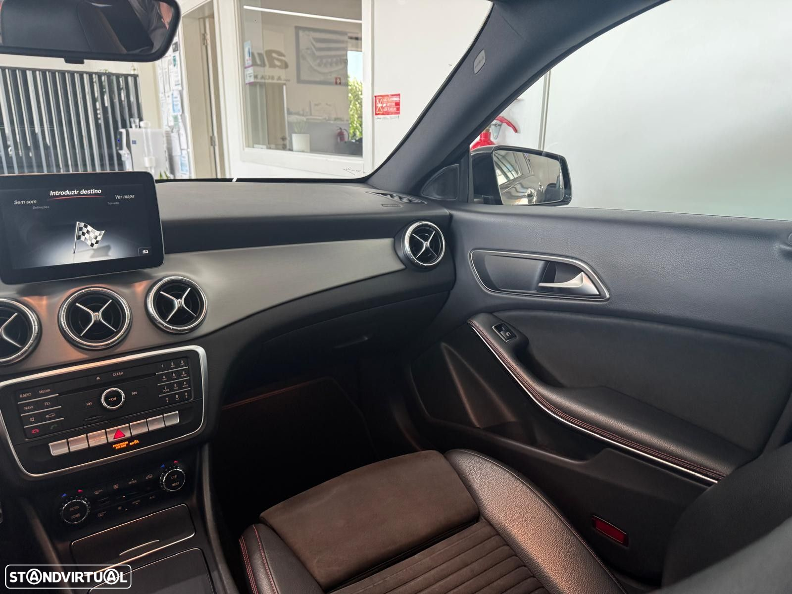 Mercedes-Benz CLA 200 Shooting Brake (CDI) d 7G-DCT AMG Line - 13