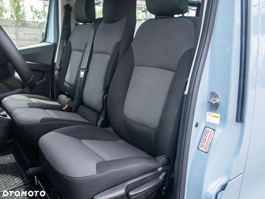 Renault Trafic - 17