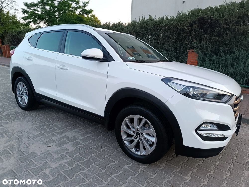 Hyundai Tucson 1.7 CRDI BlueDrive Comfort 2WD - 23