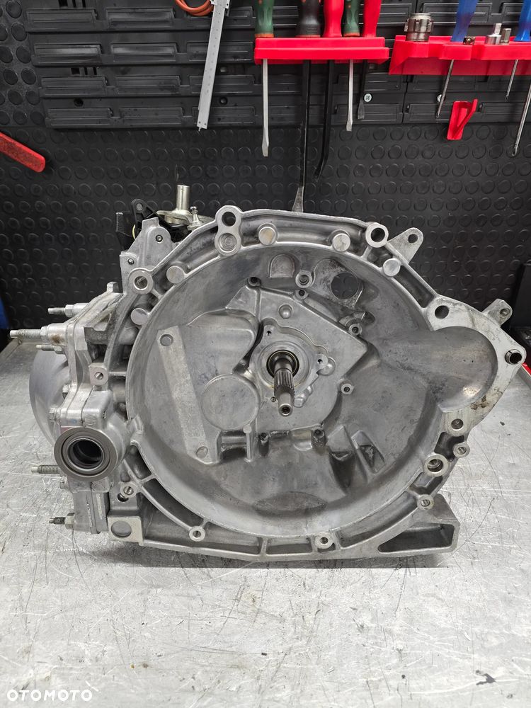 SKRZYNIA BIEGÓW MANUALNA CITROEN C5 III X7 2.2 HDI 9657871480 / 20MB21