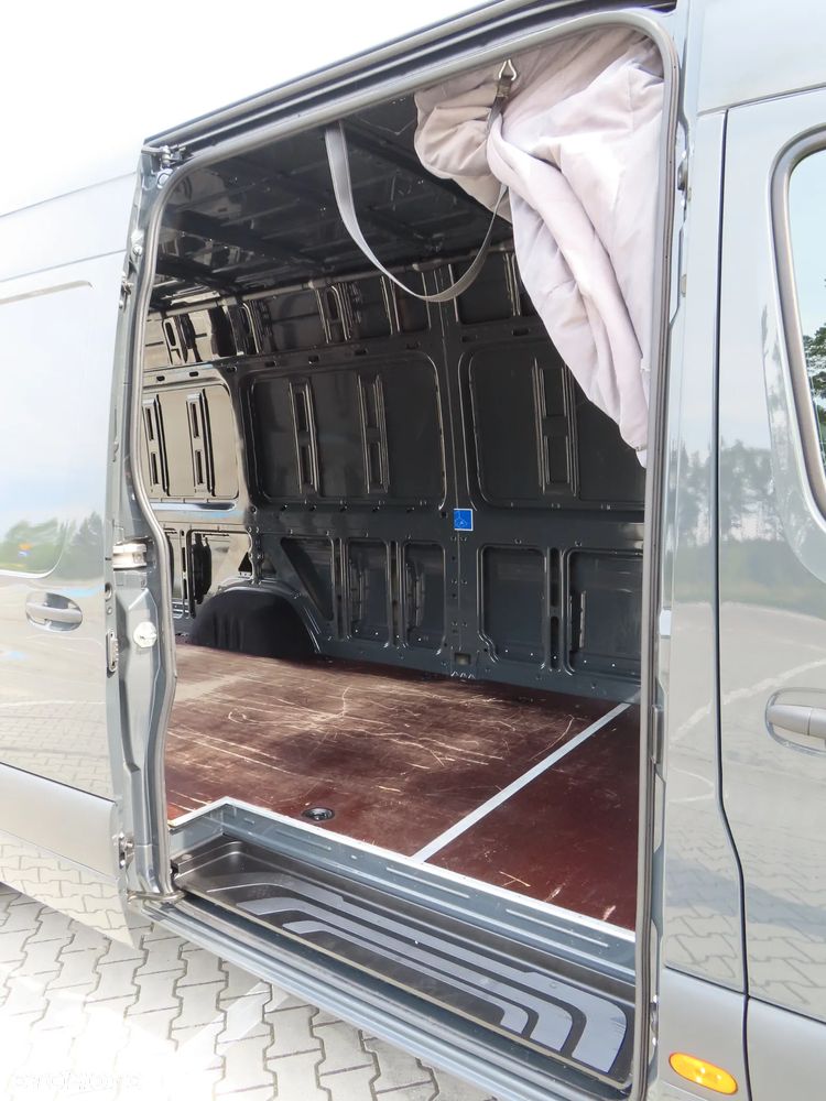 Mercedes-Benz Sprinter 319 CDI 190 KM 9G-Tronic Automat Model 907 Furgon Blaszak Ekstra Długi LONG MAXI + 4800 mm Rozstaw Osi 4325 mm Ładowność 981 Kg GWARANCJA FABRYCZNA Kabina Sypialniana + WEBASTO FULL Opcja Wyposażenia OKAZJA DOSTĘPNY I GOTOWY - 20