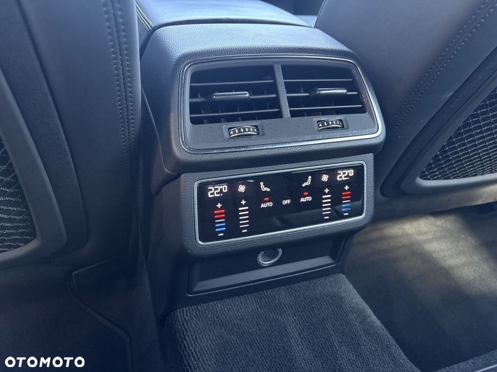 Audi A6 Avant - 32