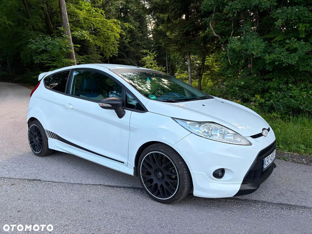 Ford Fiesta 1.6 Ti-VCT Sport - 2