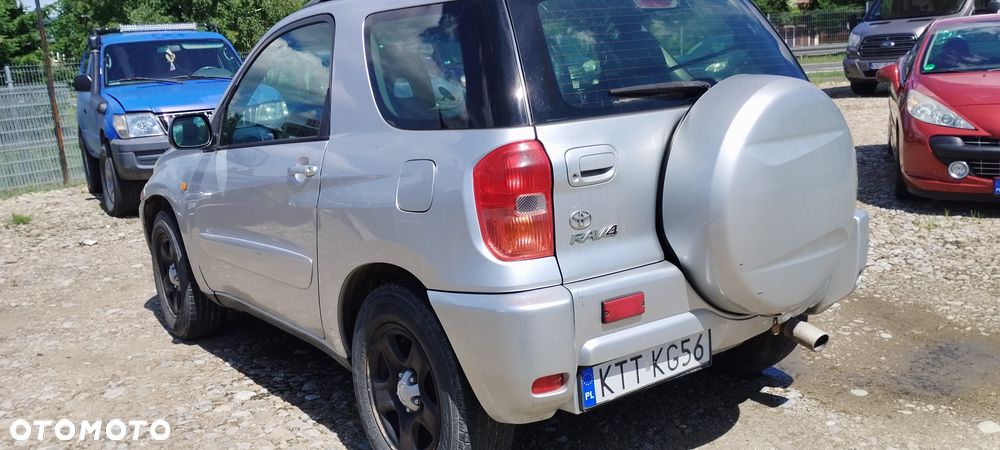 Toyota RAV4 - 4