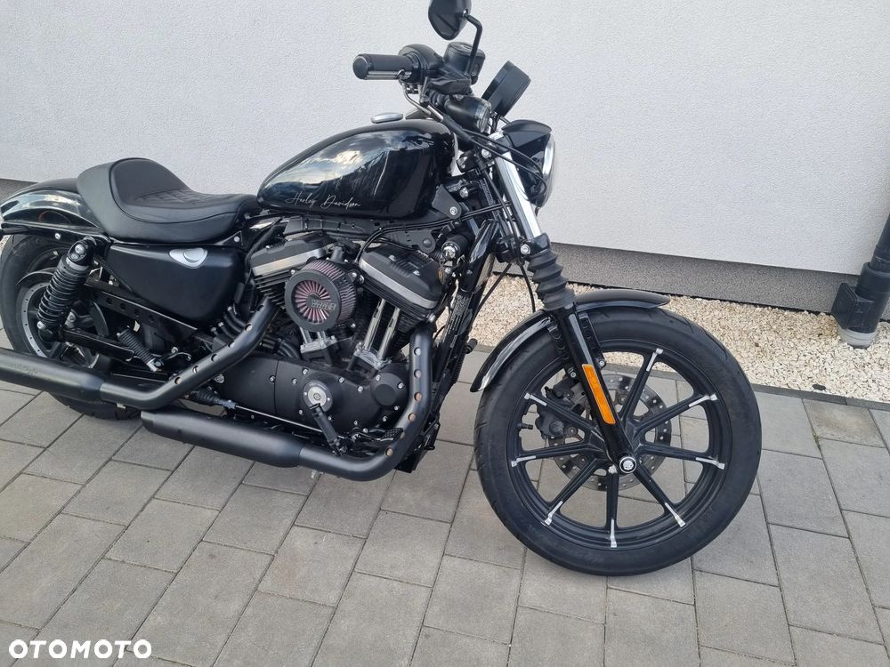 Harley-Davidson Sportster Iron 883 - 11