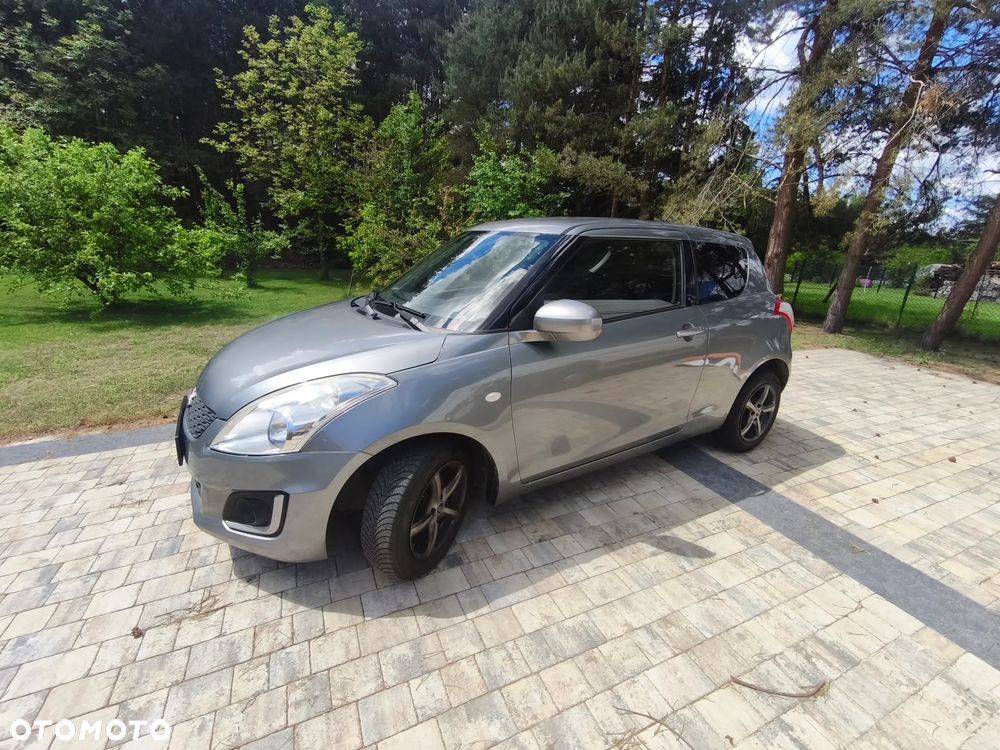 Suzuki Swift 1.2 Club - 4