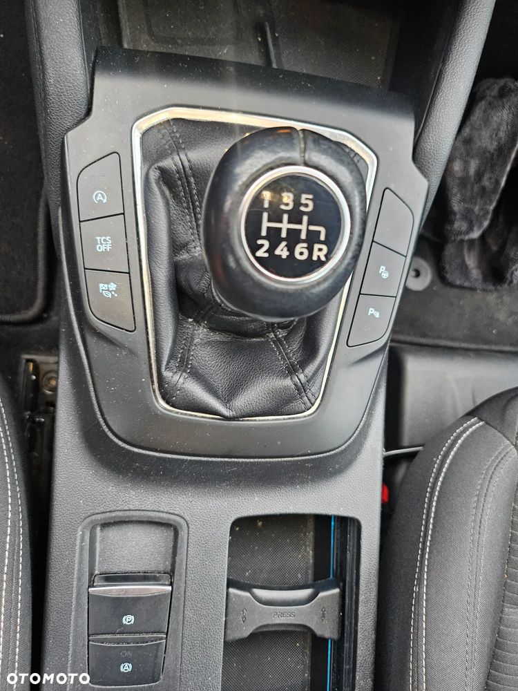 Ford Focus 1.0 EcoBoost Hybrid TITANIUM STYLE - 18