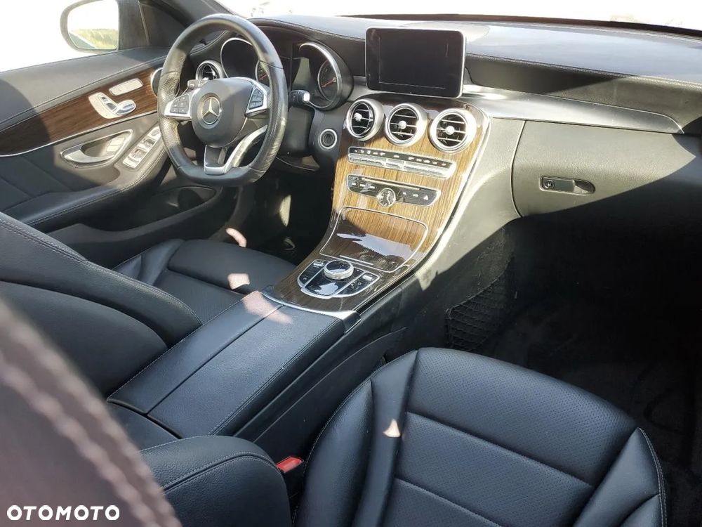 Mercedes-Benz Klasa C 300 9G-TRONIC - 7