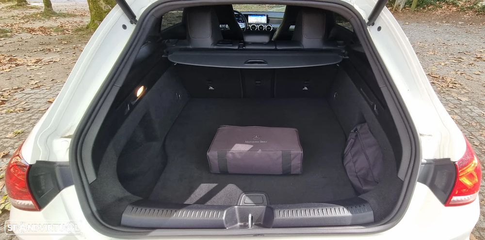 Mercedes-Benz CLA 250 e Shooting Brake AMG Line - 21