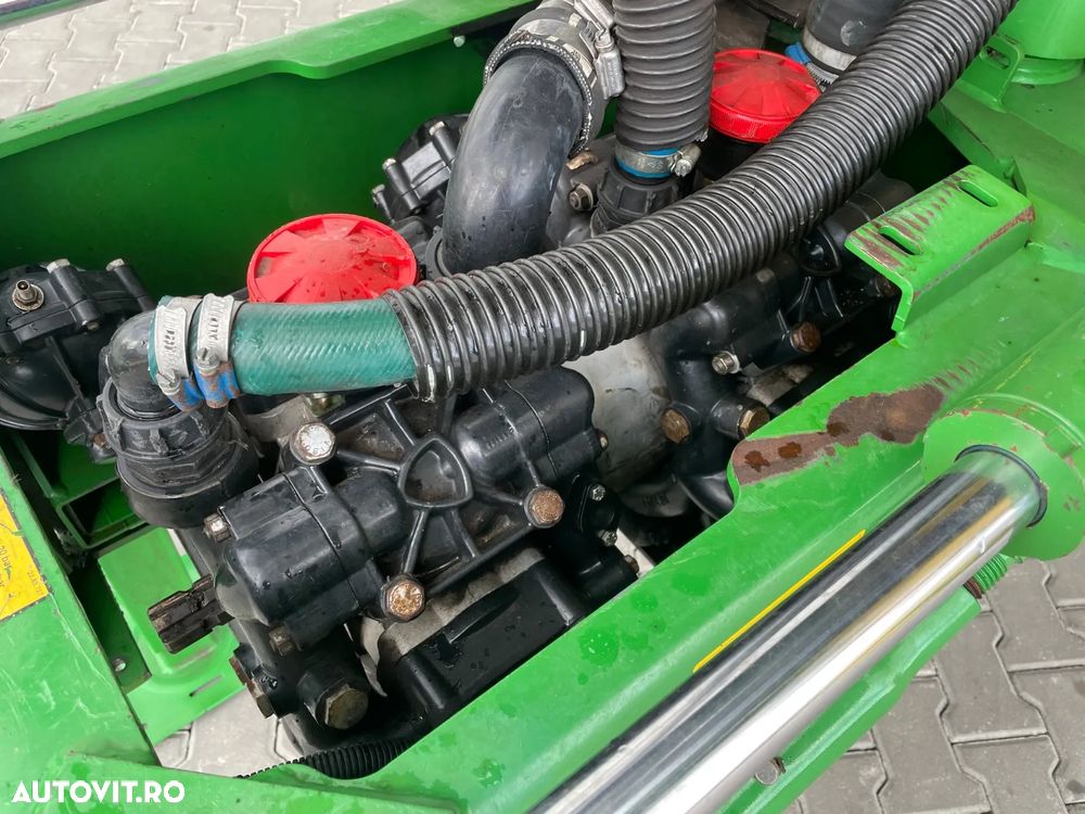 John Deere 840 - 23