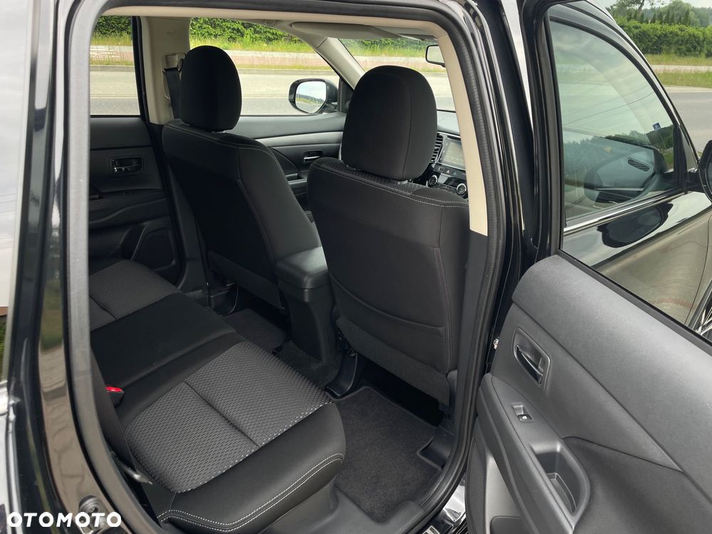 Mitsubishi Outlander 2.0 2WD Active - 28