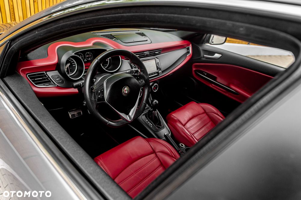 Alfa Romeo Giulietta 1.8 TBi 16V TCT Quadrifoglio Verde - 21