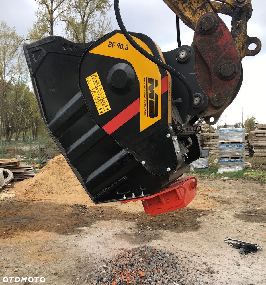 Inny MB Crusher FB 90.3 S2 - 3