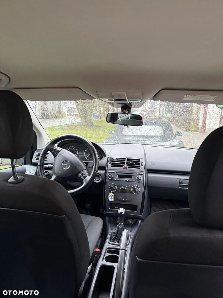 Mercedes-Benz Klasa A 160 BlueEFFICIENCY - 11