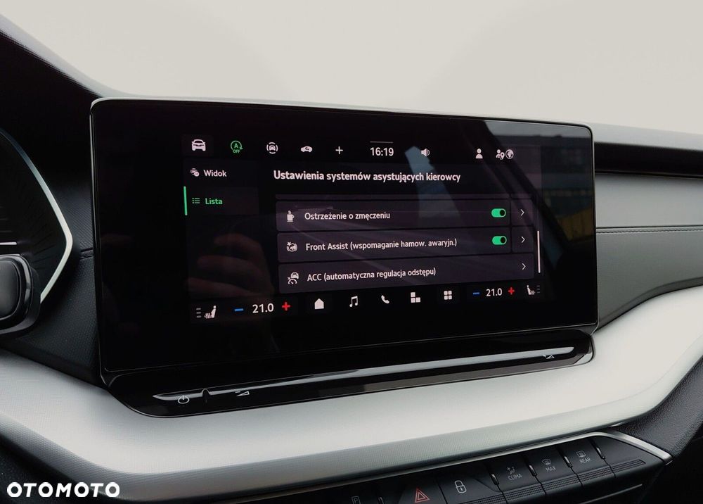 Skoda Octavia 1.5 TSI mHEV Selection DSG - 31