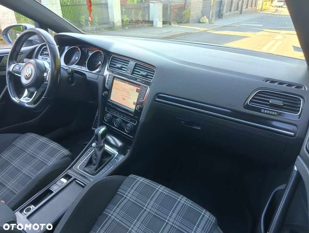 Volkswagen Golf GTD 2.0 TDI SCR DSG - 18