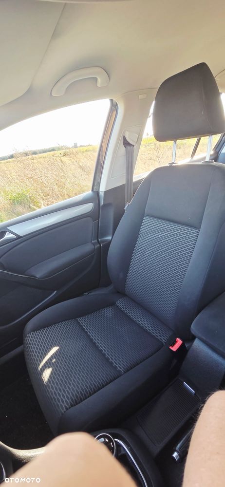 Volkswagen Golf - 17