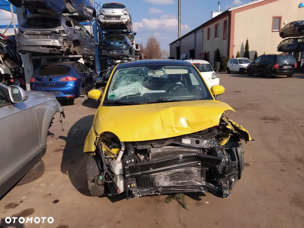 Fiat 500 z silnikiem 1,4 ozn 169A3000 i skrzynią manualną 6 biegów 100 HP  LAKIER KOD 509/A