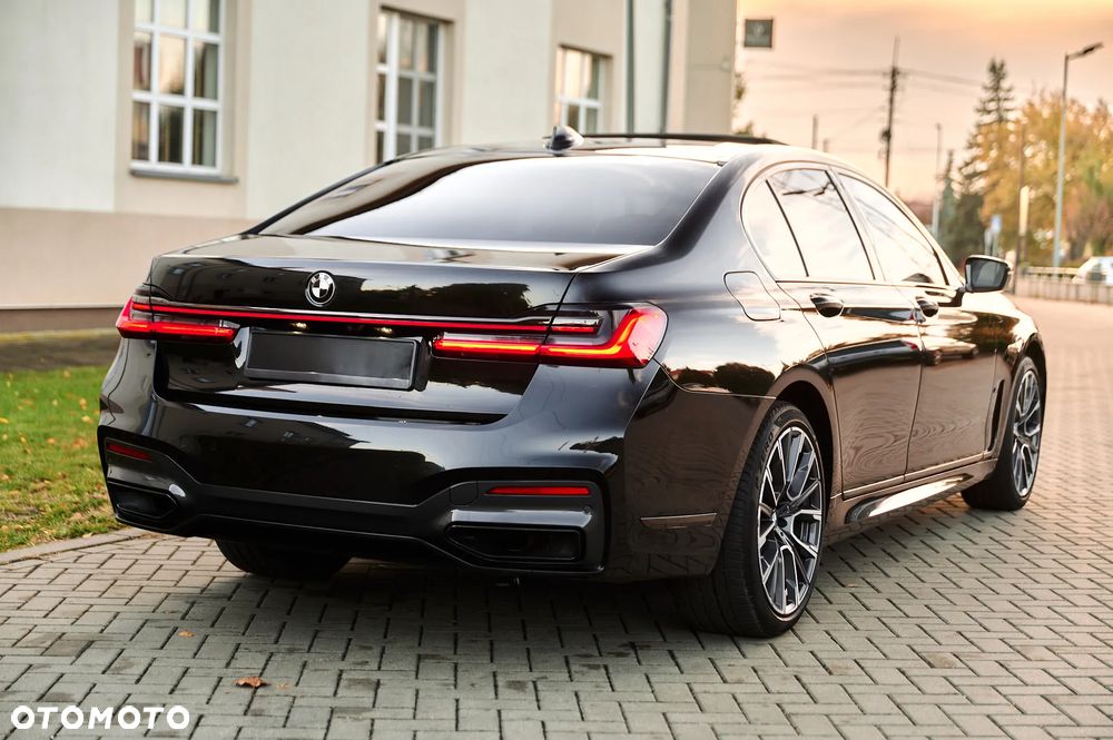 BMW Seria 7 740d xDrive mHEV sport - 12