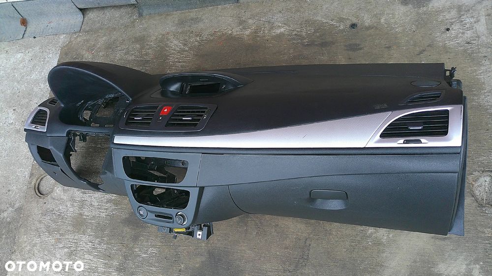 RENAULT MEGANE 3 III DESKA ROZDZIELCZA KOKPIT - 2