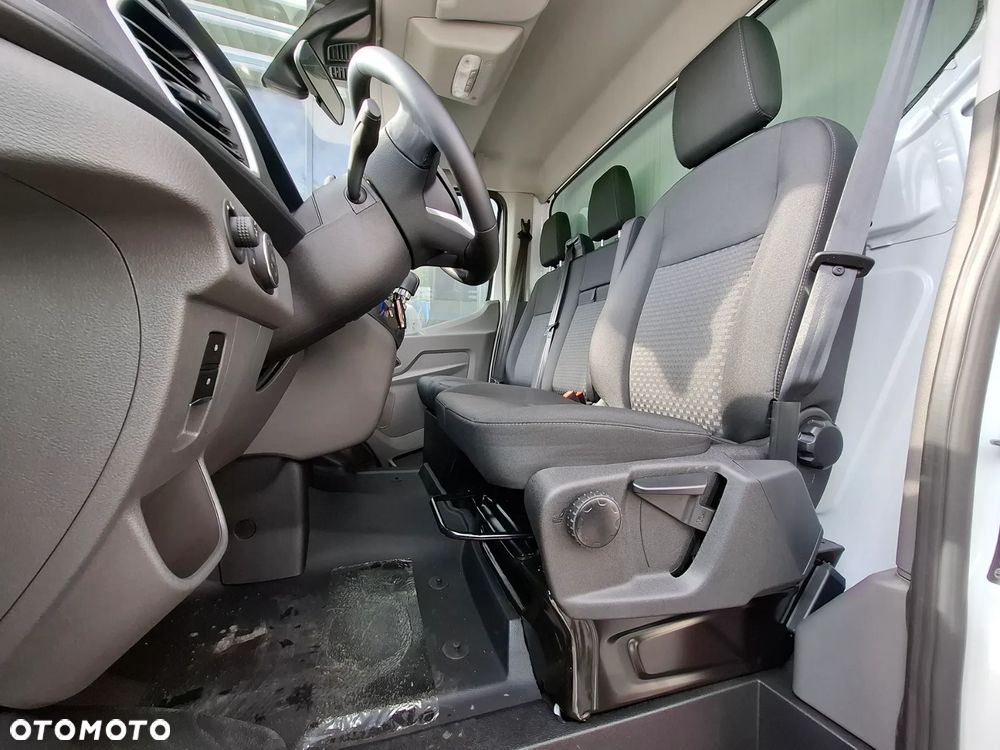 Ford Transit - 11