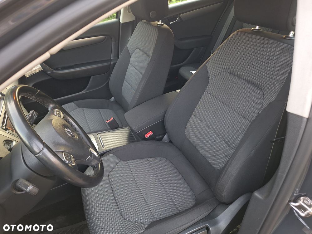 Volkswagen Passat 1.6 TDI BlueMotion - 25