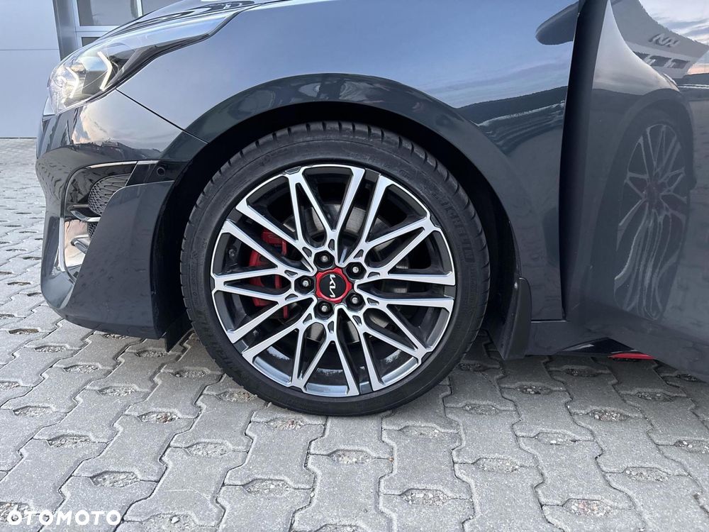 Kia ProCeed - 18