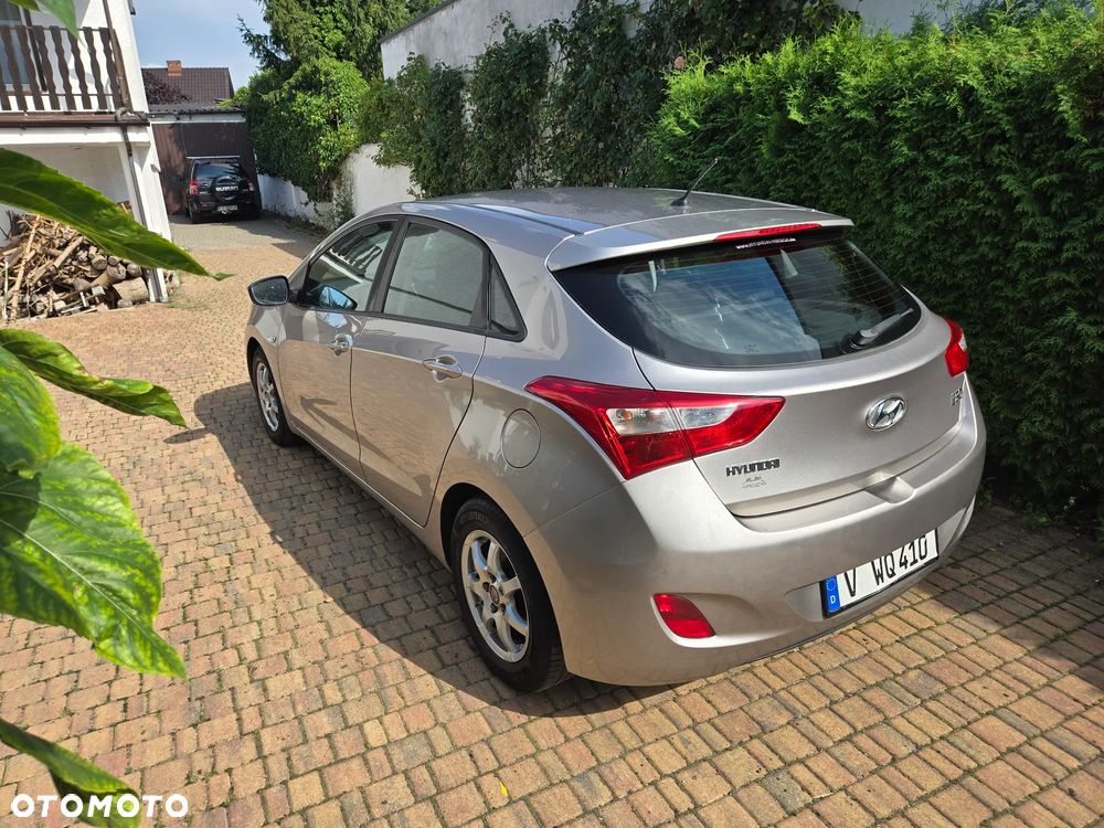 Hyundai i30 1.4 White Edition - 11