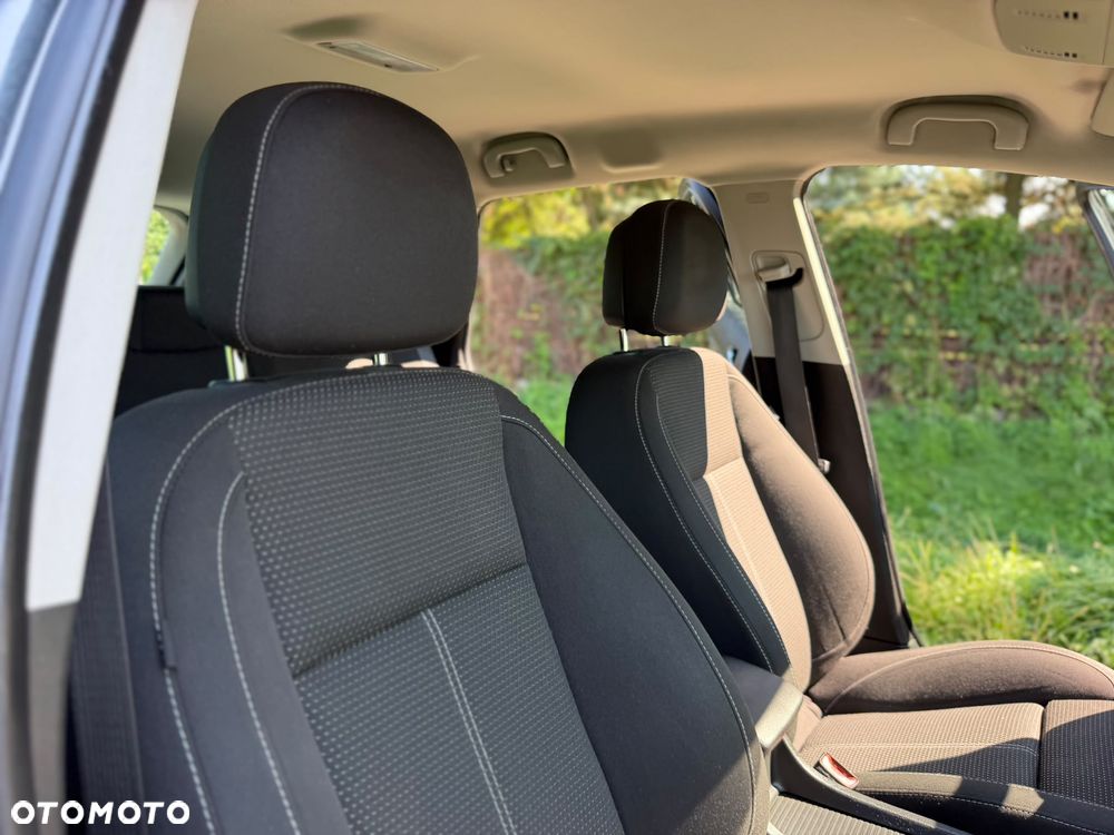 Opel Astra 2.0 CDTI Cosmo S&S - 32