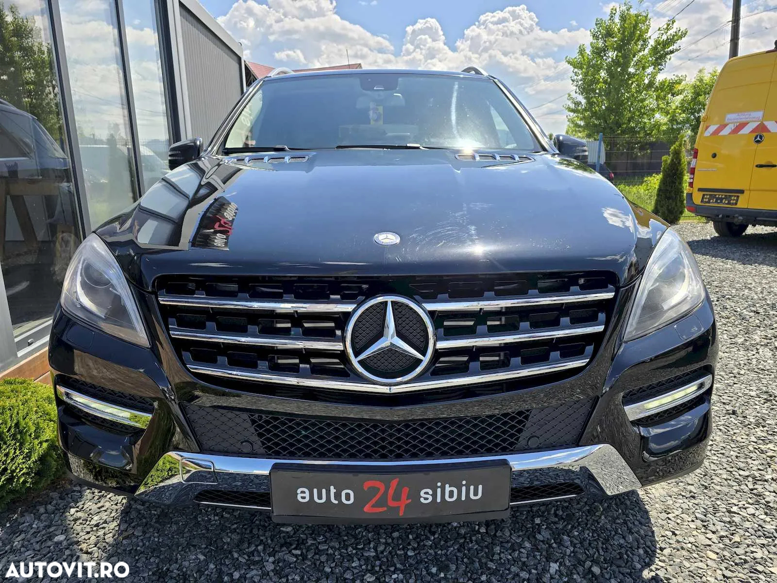 Mercedes-Benz ML 350 BlueTec 4MATIC Aut - 2