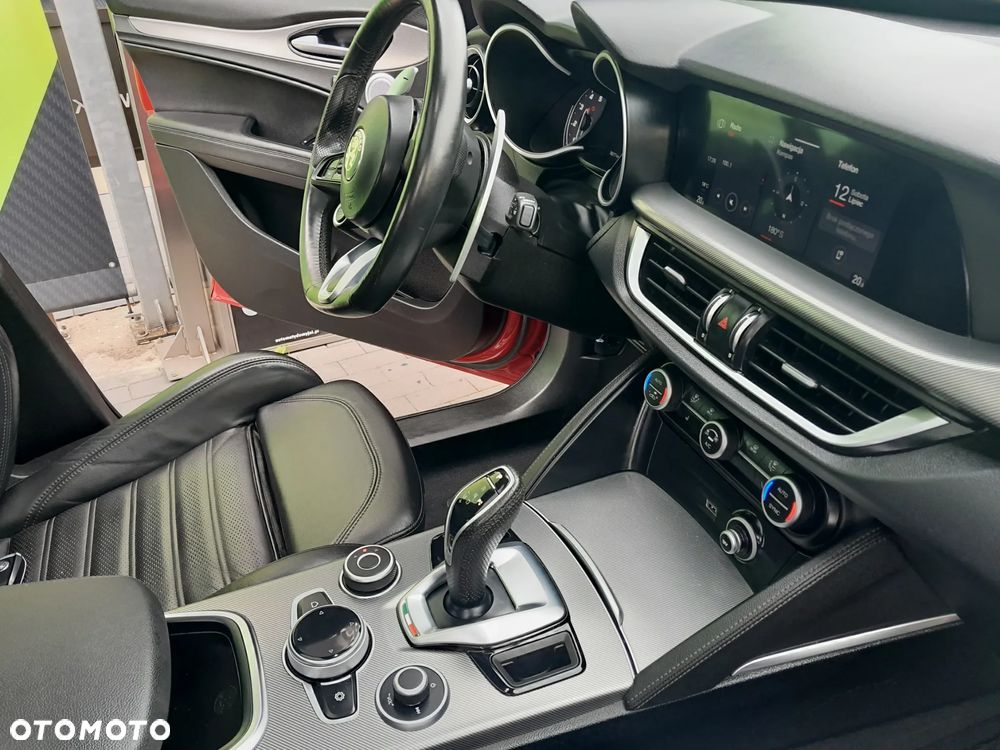 Alfa Romeo Stelvio 2.0 Turbo TI Q4 - 11