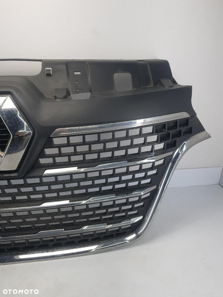 GRILL ATRAPA CHROM LOGO IV MASTER RENAULT MASTER III LIFT 623109004R - 2