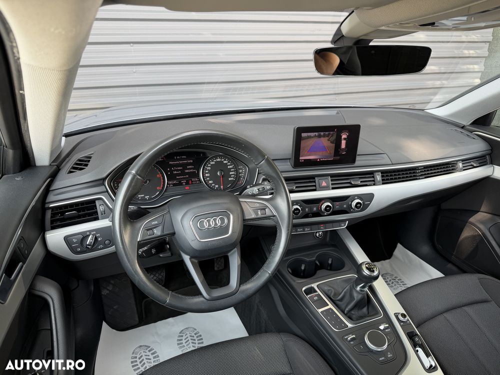 Audi A4 Avant 30 TDI advanced - 11