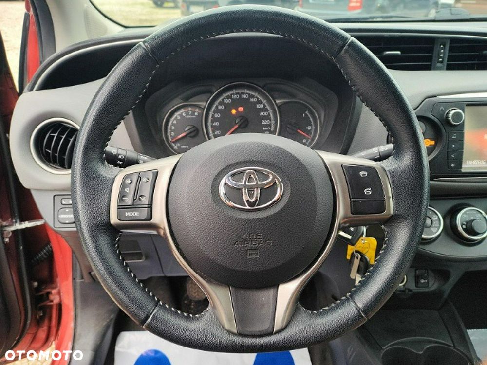 Toyota Yaris - 15