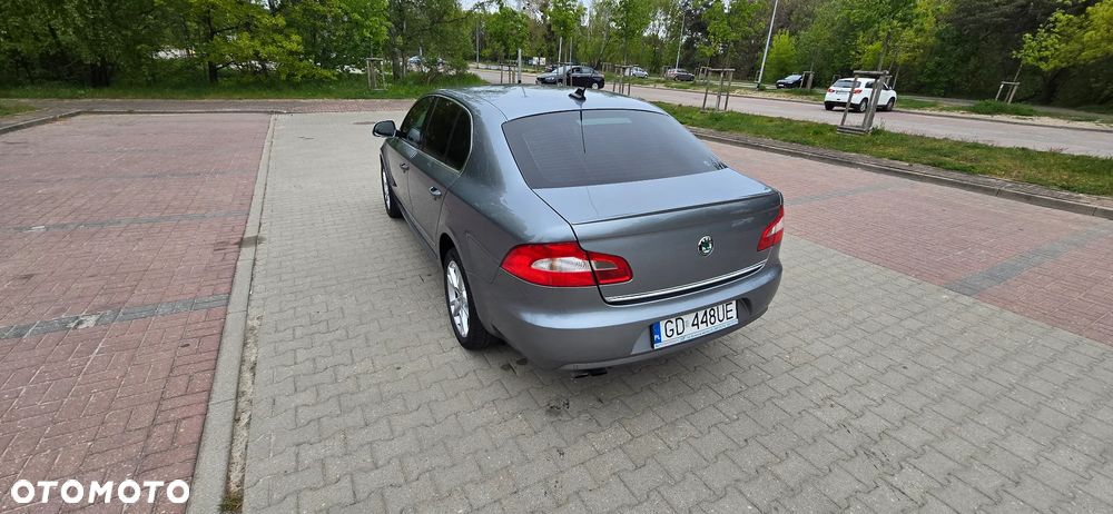 Skoda Superb 2.0 TDI Comfort - 9